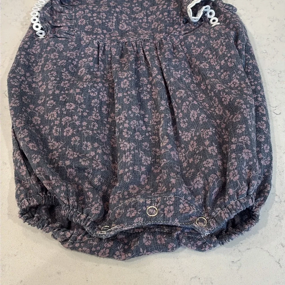 Vignette Poppy Bubble in purple & blue.  Size 0-3M